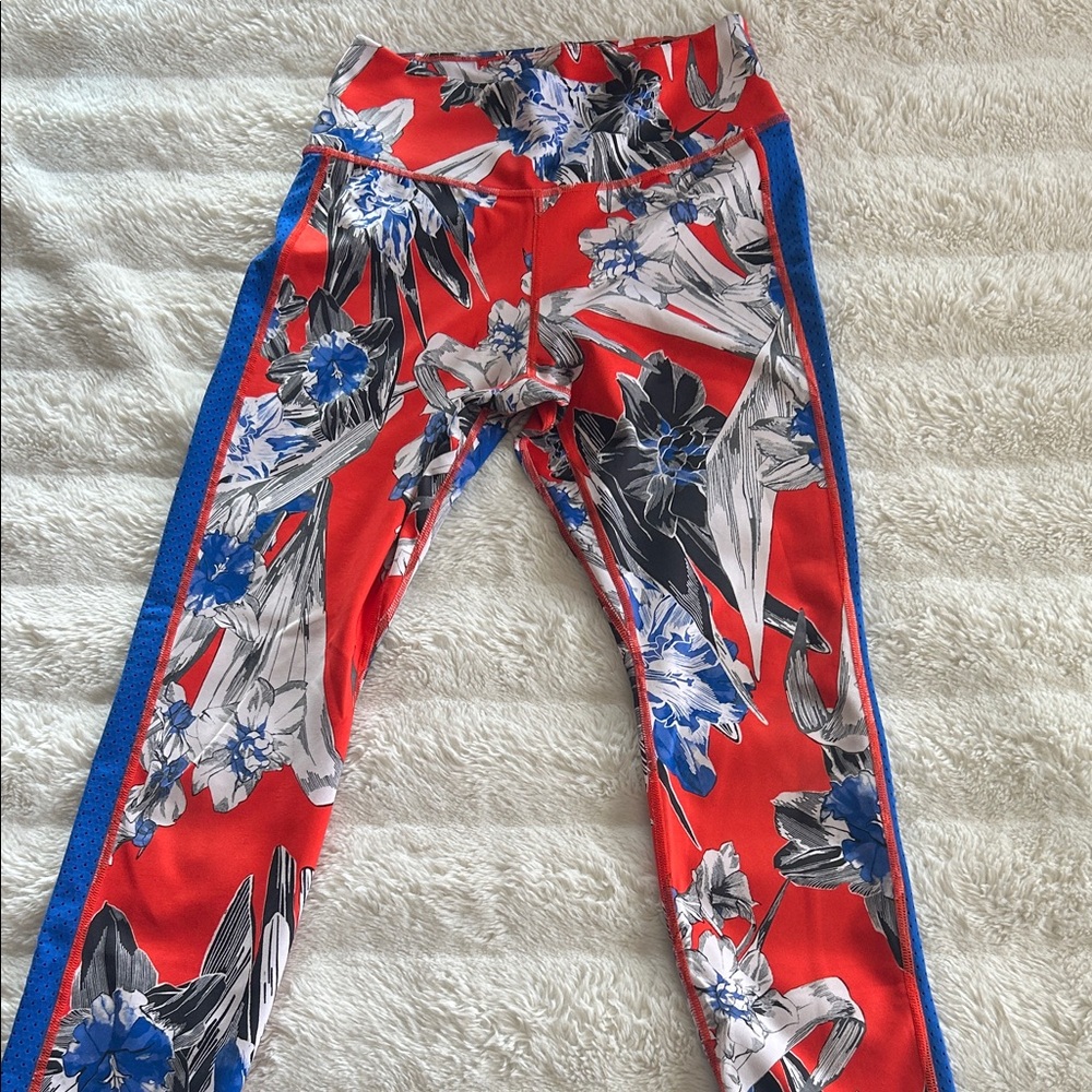 Nike Women's Red and Blue Floral Leggings